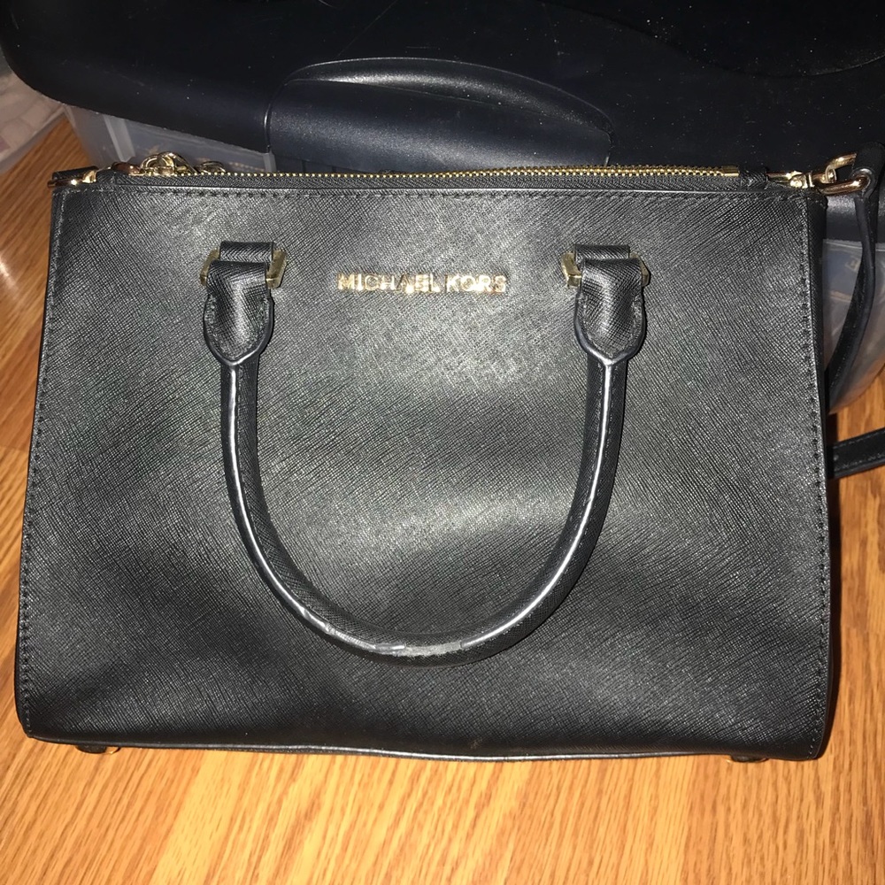 Michael Kors Small Sutton Satchel Black
